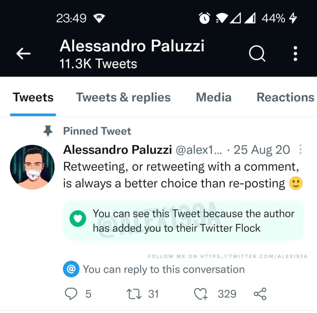 Screenshot que mostra o aviso de conteúdo privado ao lado de Tweets do Twitter Flock